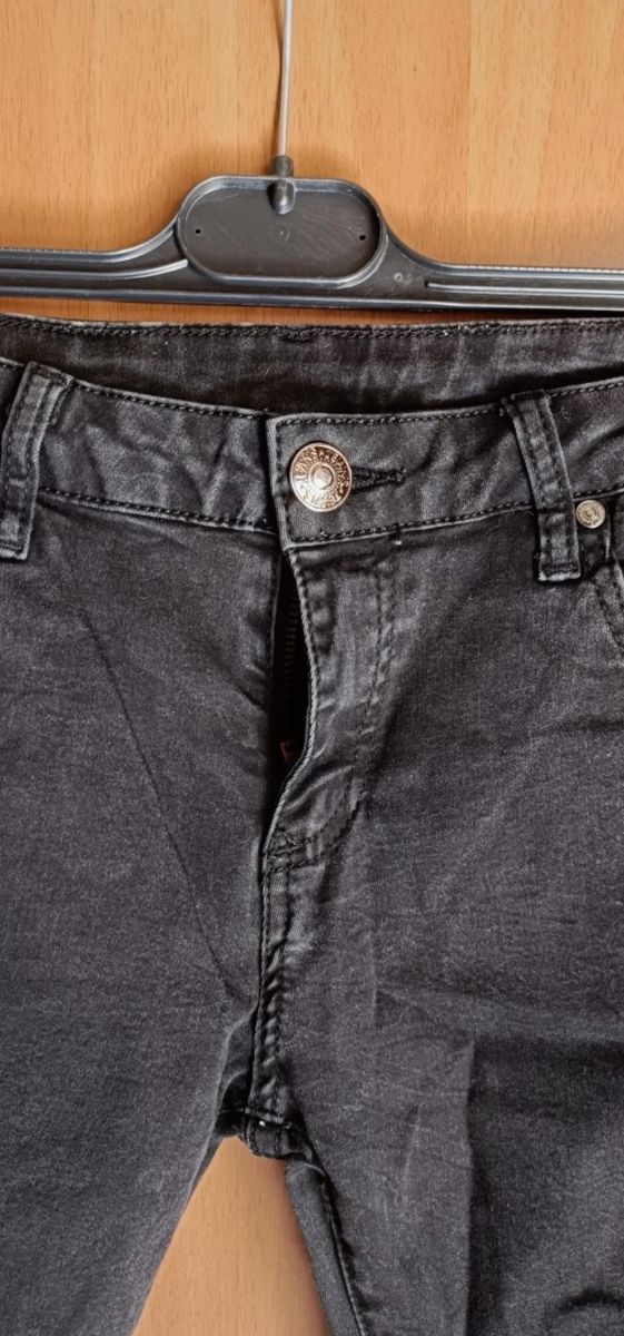 Jeans con lacci laterali 🦋