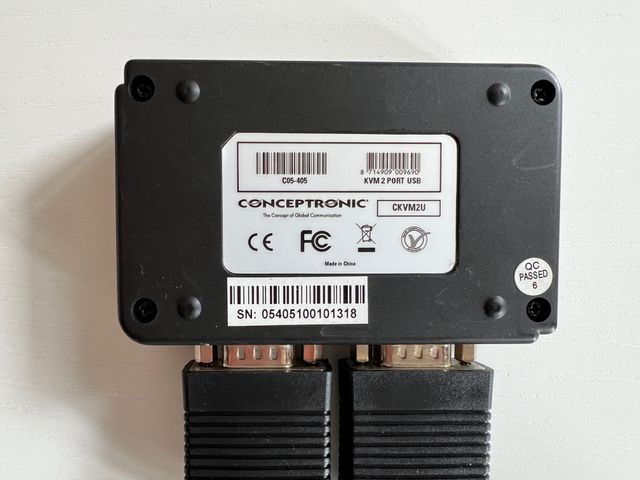 Conmutador (Switch) CONCEPTRONIC