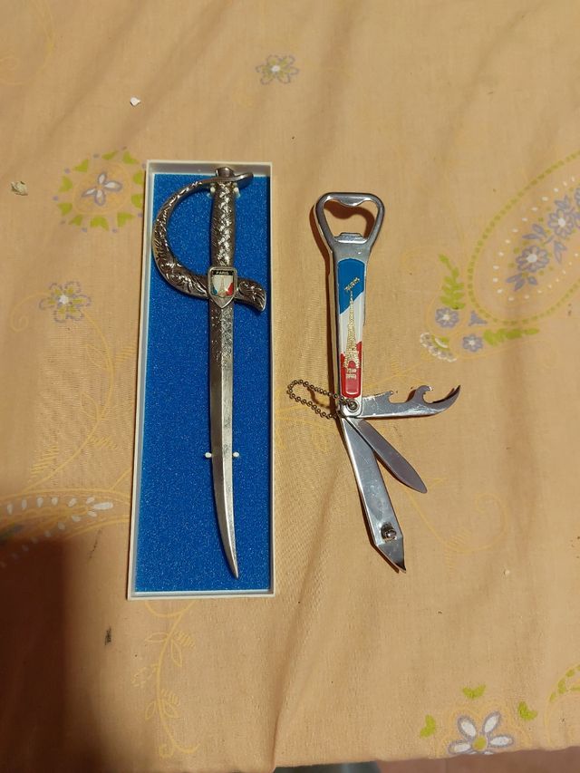 Abrecartas y abrebotellas multiusos de Paris