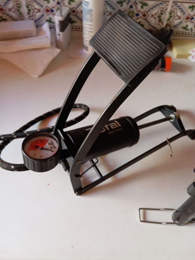 Bombas para bicicletas y otros usos