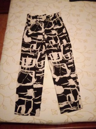 Pantalón mujer negro y beis