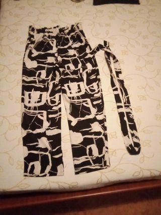 Pantalón mujer negro y beis