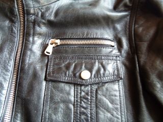 Zara Man / cazadora piel negra 
