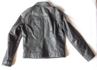 Zara Man / cazadora piel negra 