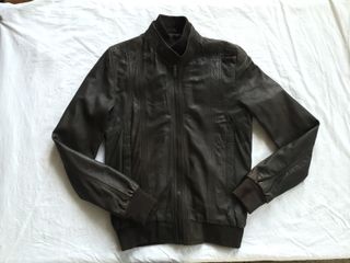 Zara Man / cazadora piel verde 