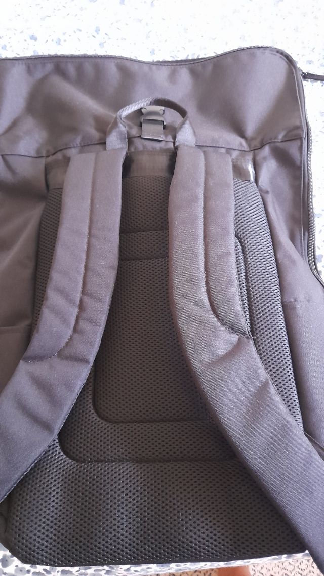 MOCHILA TRAIDA DE ALEMANIA