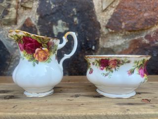 ROYAL ALBERT OLD COUNTRY ROSES PARA TE