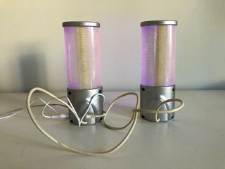 Altavoces Conrad modelo LP25-1002 luces de colores