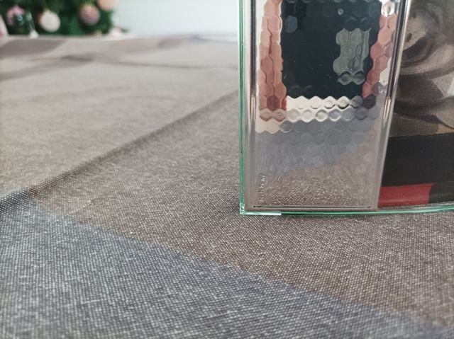 Cornice semicircolare in vetro