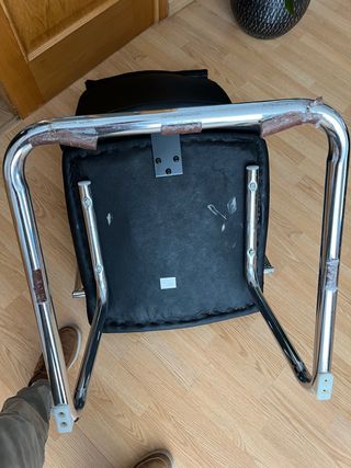 Sillón negro de poli piel