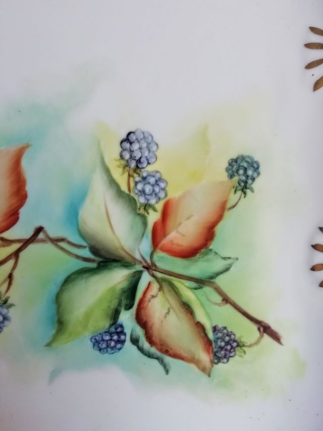 Piatto da presentazione vintage porcellana dipinta