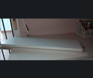 2 Estantes o  baldas blancas de madera