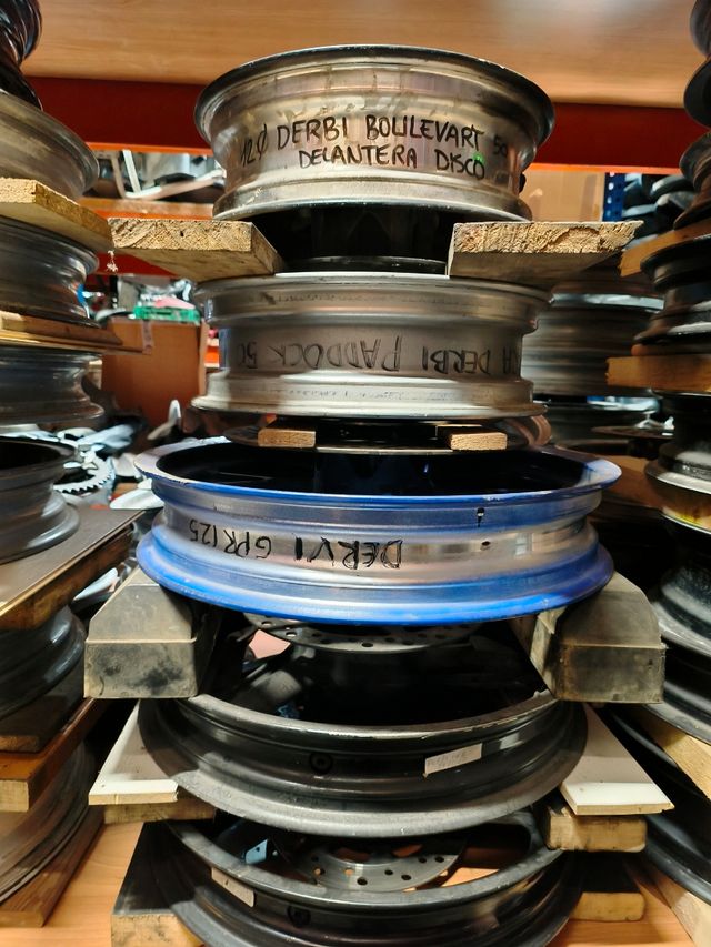 LLANTAS VARIAS MARCAS DESPIECE