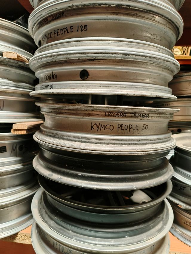 LLANTAS VARIAS MARCAS DESPIECE