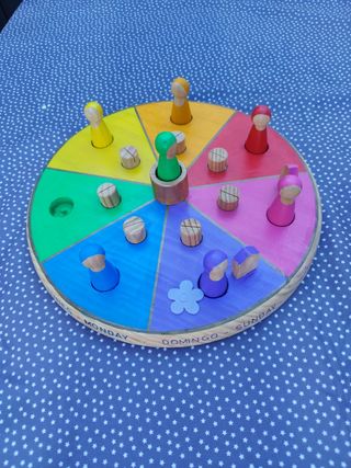 Calendario artesano Montessori español inglés