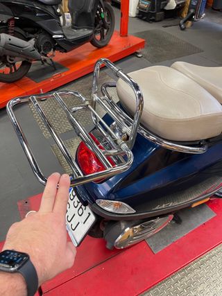 Porta equipajes trasero vespa LX/LXV 125