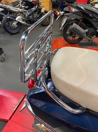 Porta equipajes trasero vespa LX/LXV 125