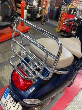 Porta equipajes trasero vespa LX/LXV 125