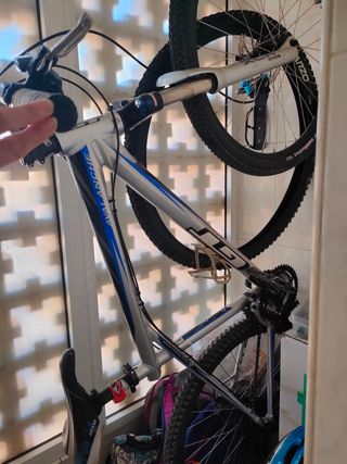 Bicicleta de montaña GT