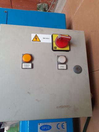 Sierra cinta EINHELL