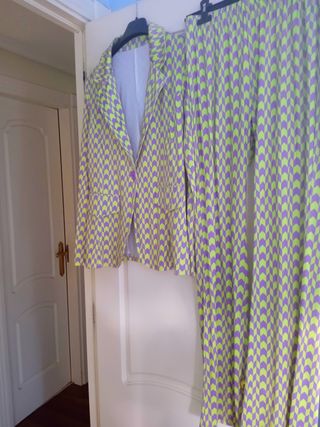 Bonito Traje ocasión