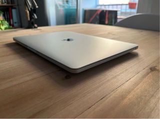 MacBook pro 13 2022