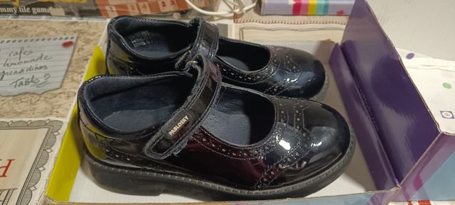 Zapatos uniforme Pablosky número 30 y 32