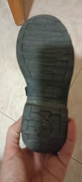 Zapatos uniforme Pablosky número 30 y 32
