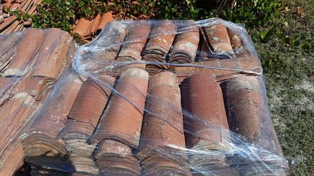 Teja curva y teja inglesa (VALLADOLID)