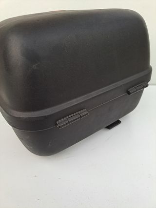 Baúl transportin equipaje casco  moto Honda