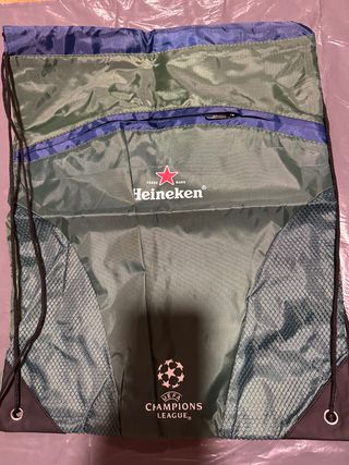 mochila cuerdas cremalleras heineken