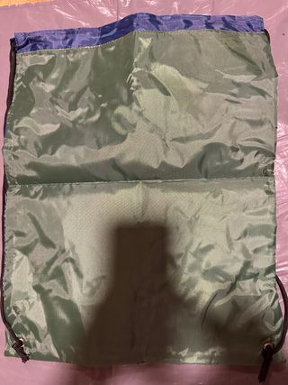 mochila cuerdas cremalleras heineken