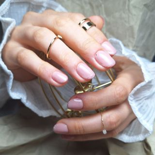 Manicura gratis en Tocina (Los Rosales)