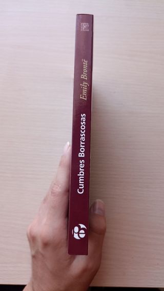 Libro clásico "Cumbres borrascosas" Emily Brontë