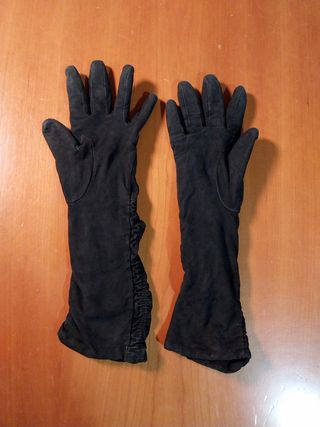 Guantes de ante negro largos. HALLOWEEN