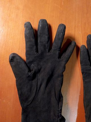 Guantes de ante negro largos. HALLOWEEN