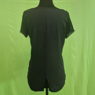 Camiseta negra con cadena Talla M