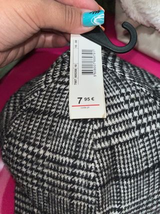 Boné novo com etiqueta - Code