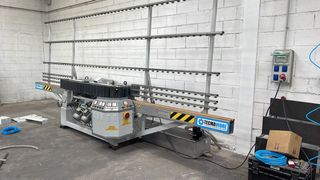 Pulidora rectilinea para vidrio de 6 motores
