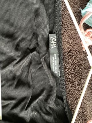 Blusa negra corta Zara . Talla L. 