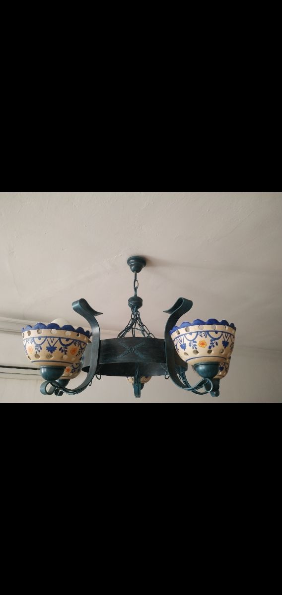Lámpara techo hierro y cerámica 