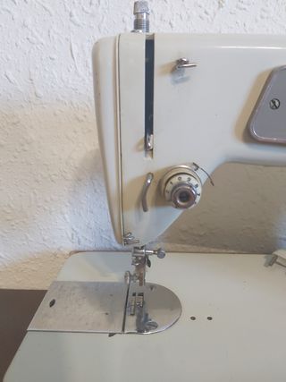 Maquina de coser singer
