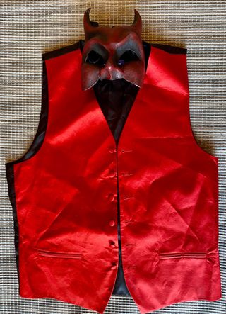 Máscara y chaqueta de diábllo/ disfraz by DQT