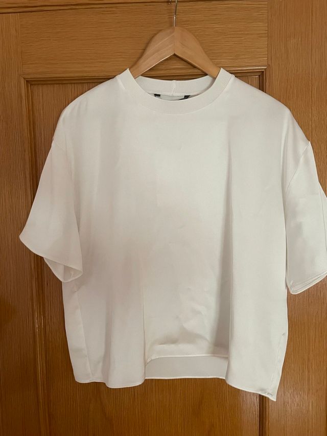 Camiseta blanca zara nueva. Talla S