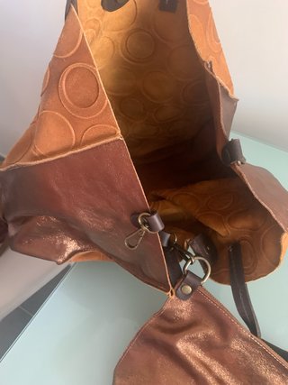 Bolso de piel color cuero