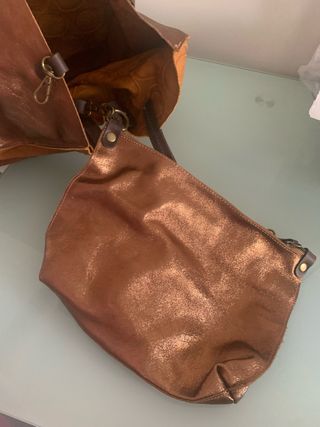 Bolso de piel color cuero