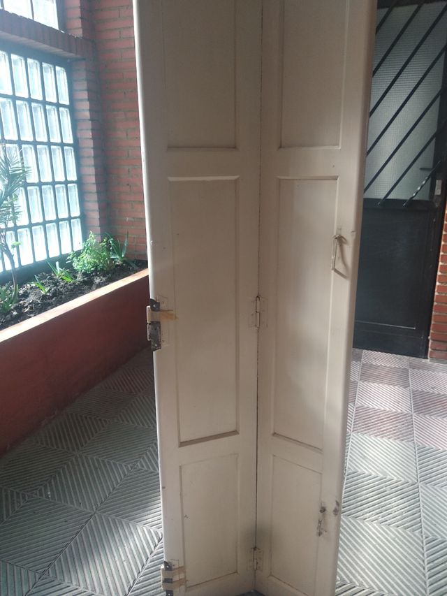 Contraventanas madera antigua