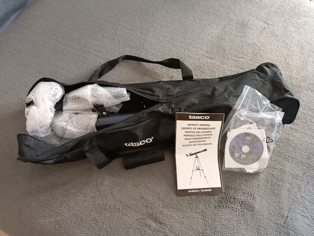 Telescopio Tasco Novice Refractor 700x60