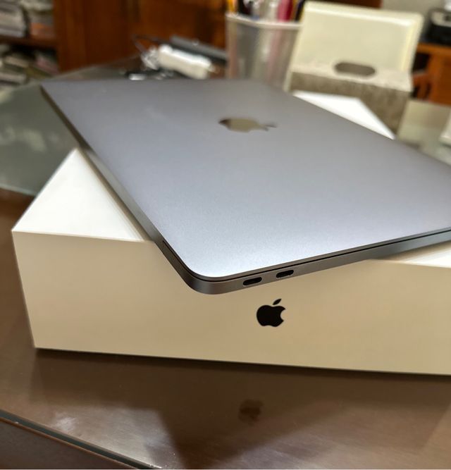 MacBook Pro 13”