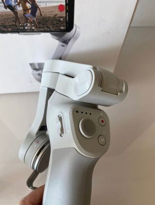 DJI OM 4 SE Estabilizador con trípode de móvil